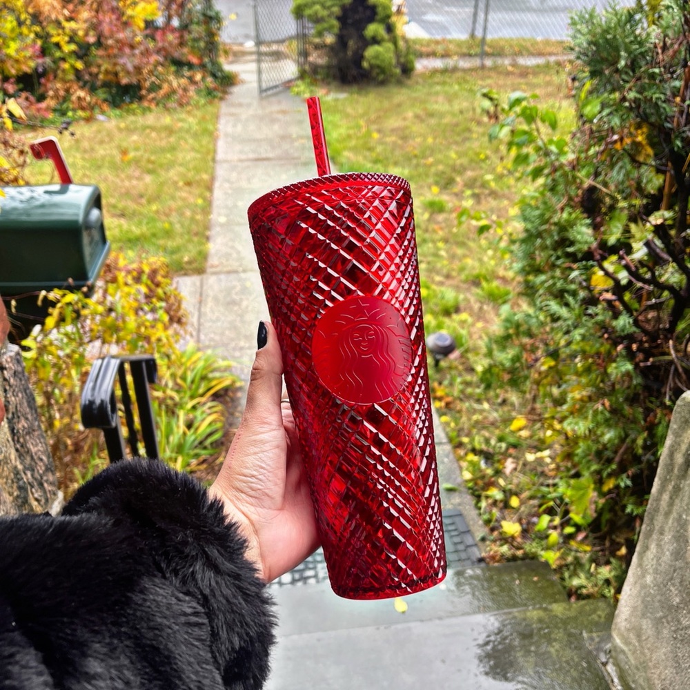 NEW WINTER 2021— RED Starbucks Holiday Tumblers
